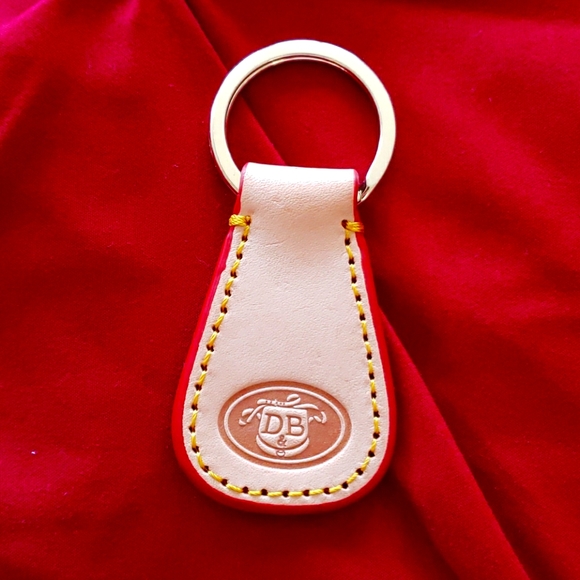 DOONEY & BOURKE LEATHER KEY CHAIN